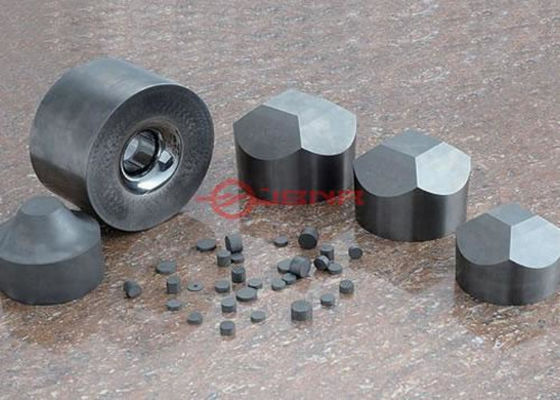 China Piezas modificadas para requisitos particulares de la resistencia de desgaste de los productos del carburo de tungsteno para procesar las cuchillas proveedor