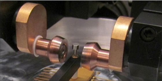 China Electrodo de rodillo de la soldadura del lacre de la costura de la aleación del tungsteno del cobre del grado W75Cu25 proveedor